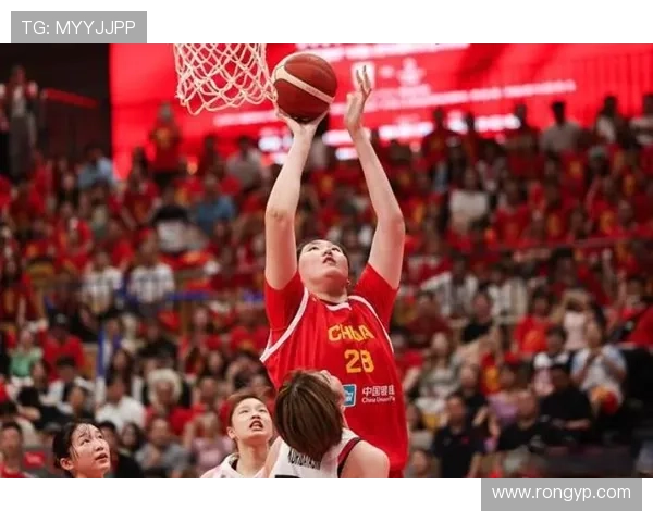 刘芳独家分享篮球心得与技巧提升之路助你成为球场明星