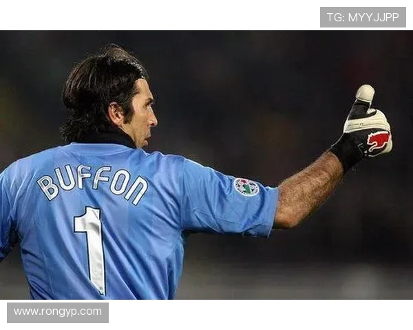 布冯在足球历史上的地位与成就究竟能否称之为明星球员 布冯在足球历史上的地位与成就究竟能否称之为明星球员