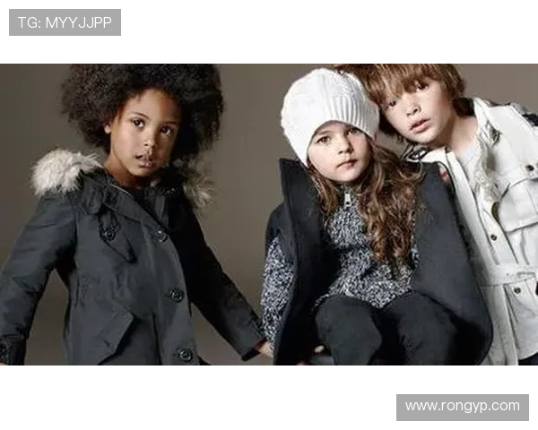 国外足球明星钓鱼乐趣无限亲密接触自然展现真实自我